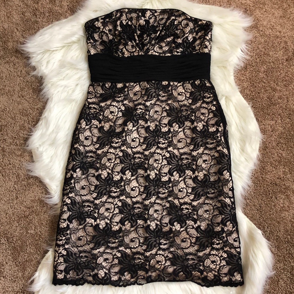 Like new!Black strapless dress with sequins& lace!